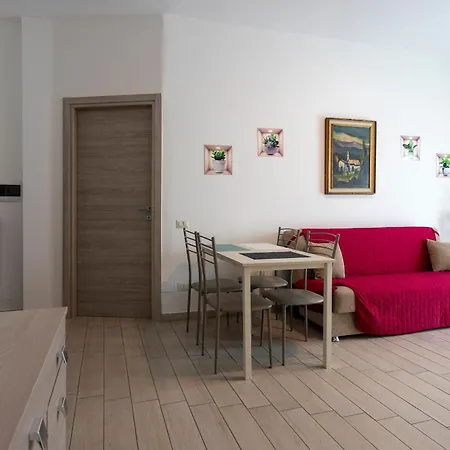 아파트 Volta Modern Flat - Self Check-in Wi-fi 노바라